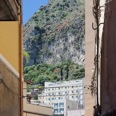Villa Valverde Apartments E B&B Taormina Exterior photo